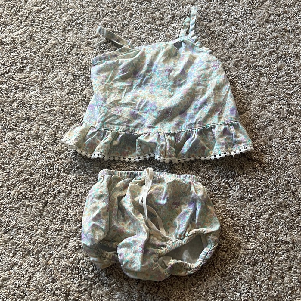 Cutest Jamie Kay matching set sz.3-6 months NWOT